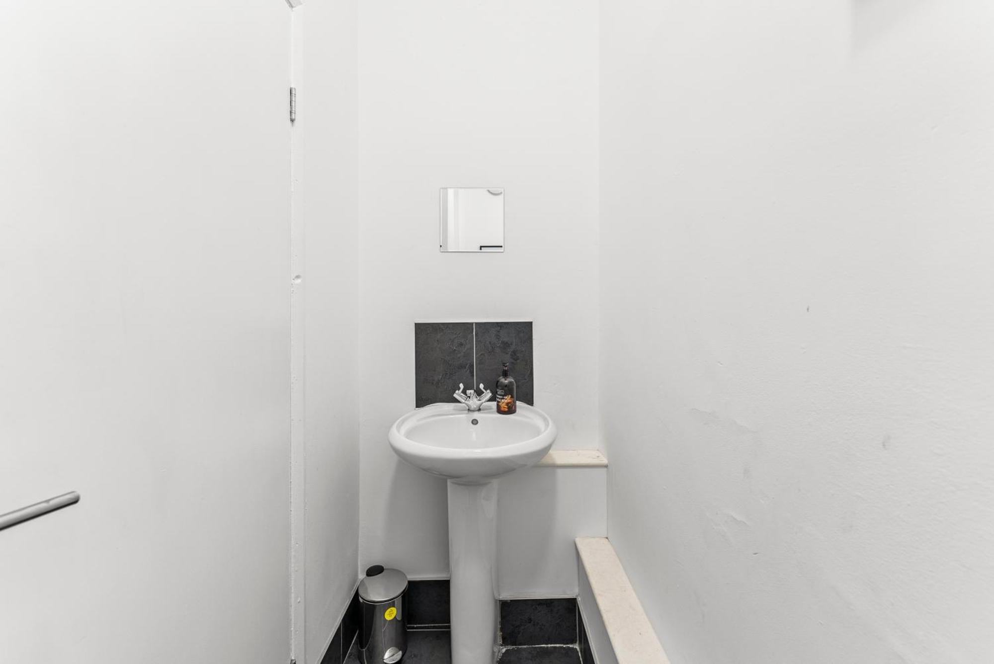 20 Percent Off! Stylish Sheffield Abode Sleeps 12 Apartment Ngoại thất bức ảnh