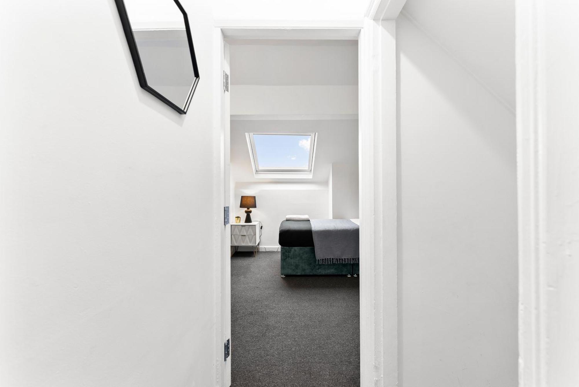 20 Percent Off! Stylish Sheffield Abode Sleeps 12 Apartment Ngoại thất bức ảnh